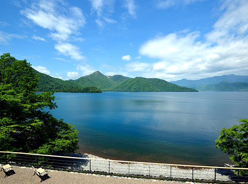 サトウが愛した中禅寺湖畔の「絵に描いたような風景」